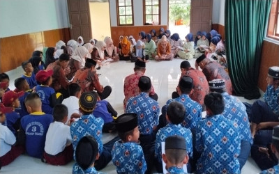 MTsN 1 Kepulauan Selayar Laksanakan Pembacaan Kitab Dalā’il al-Khayrāt dalam Gerakan Nasional Gema Selawat Kebangsaan